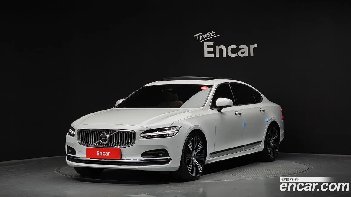 Volvo S90 — фото 1