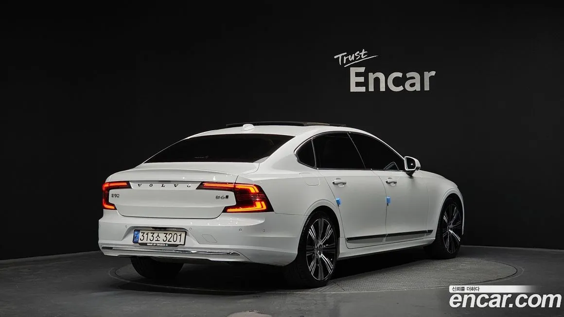 Volvo S90 — фото 4