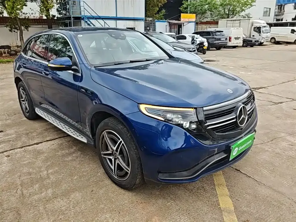 Mercedes-Benz EQC — фото 8