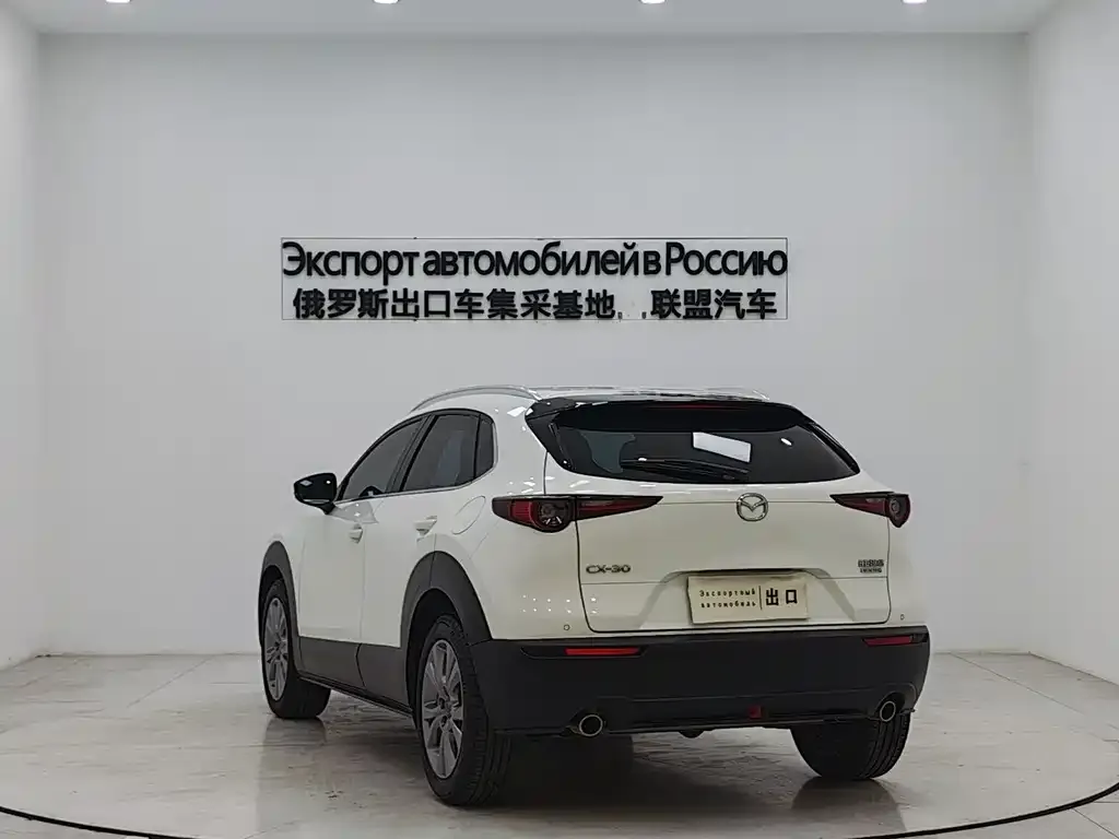 Mazda CX-30 — фото 7