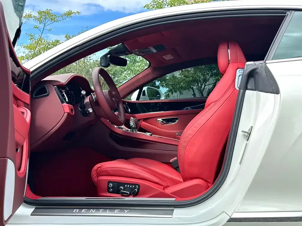 Bentley Continental — фото 3