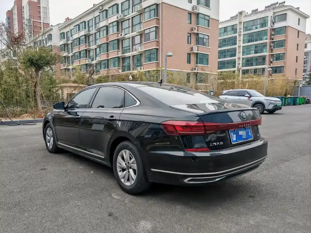 Volkswagen Passat — фото 2