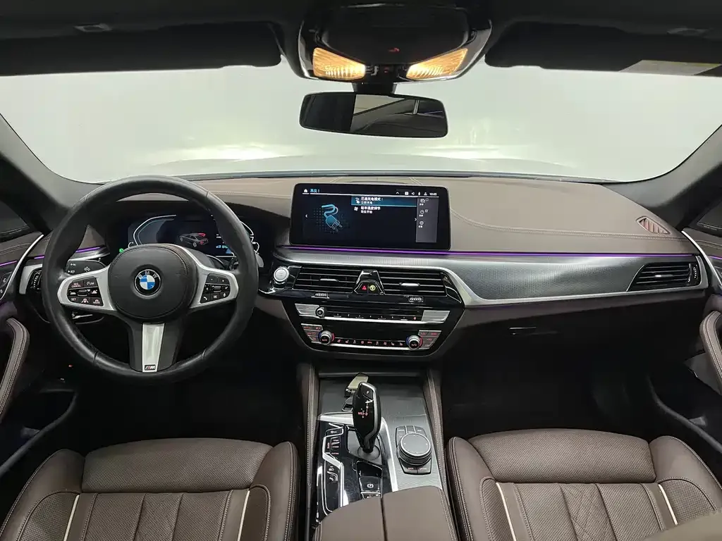 BMW 5 Series New Energy — фото 9
