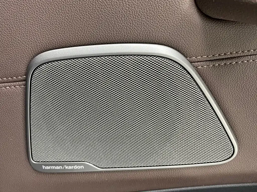 BMW 5 Series New Energy — фото 10