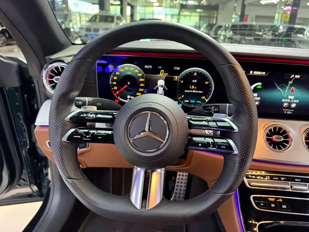 Mercedes-Benz E-Class (Import) — фото 2