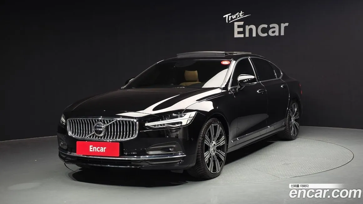 Volvo S90 — фото 1