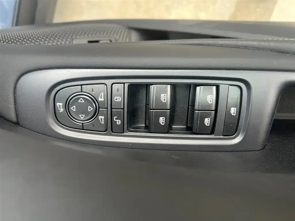 BYD Seal 06 — фото 10