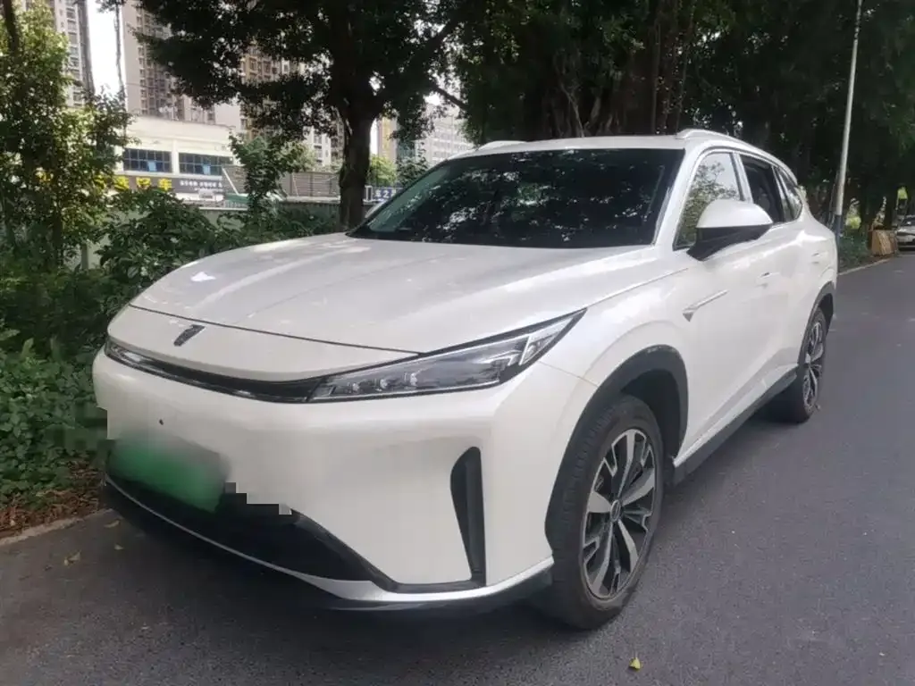 Roewe D5X DMH — фото 1