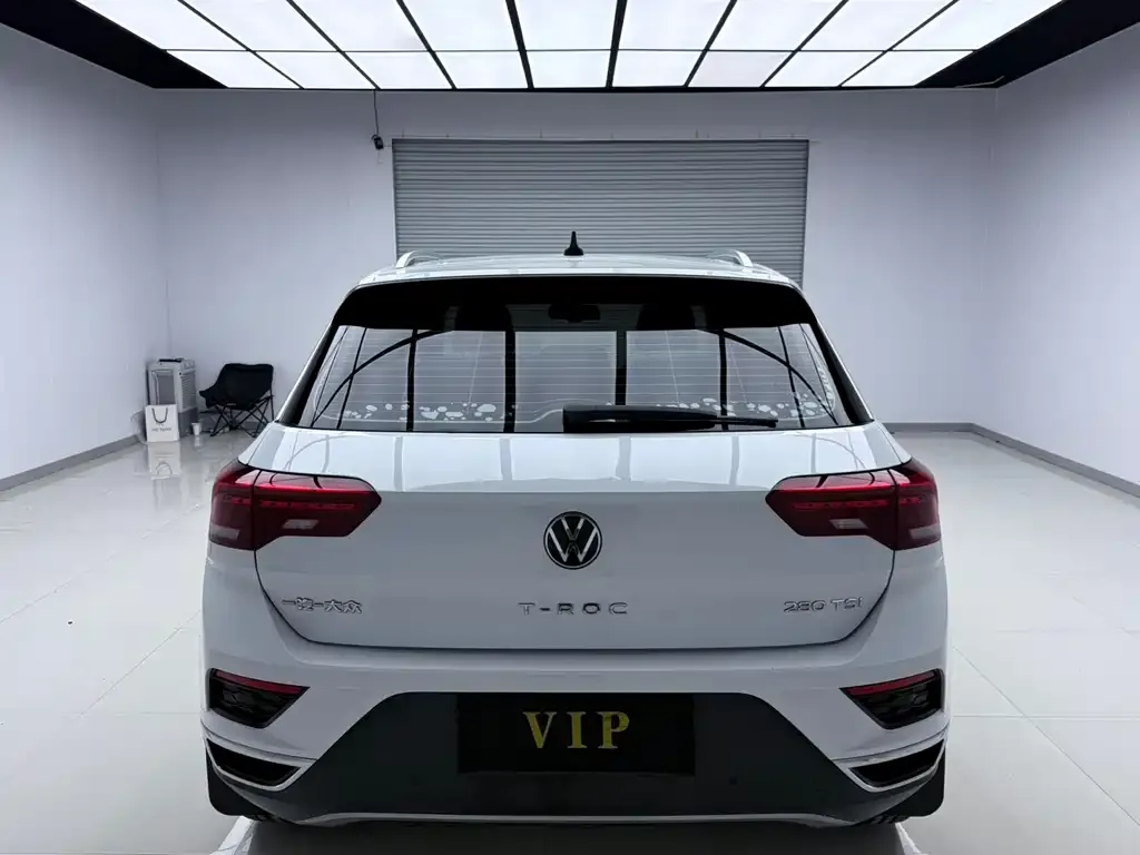 Volkswagen T-Roc — фото 3