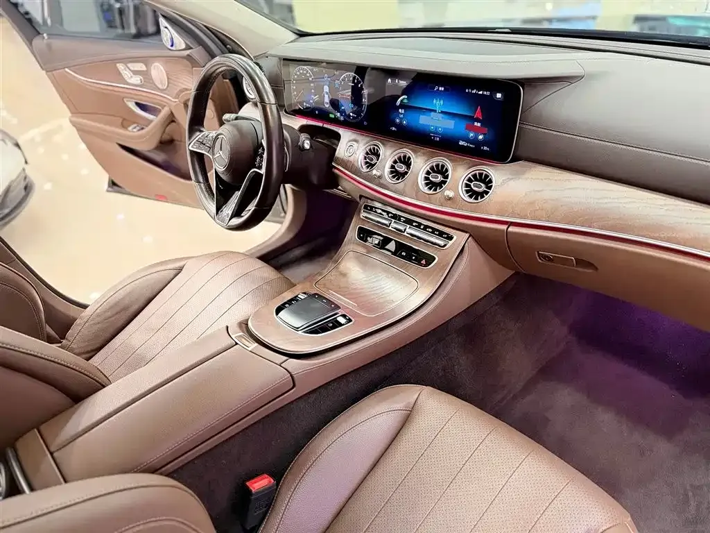 Mercedes-Benz E-Class New Energy — фото 5