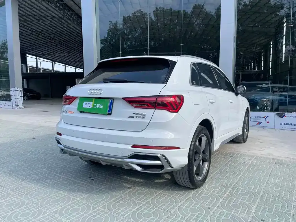 Audi Q3 — фото 4