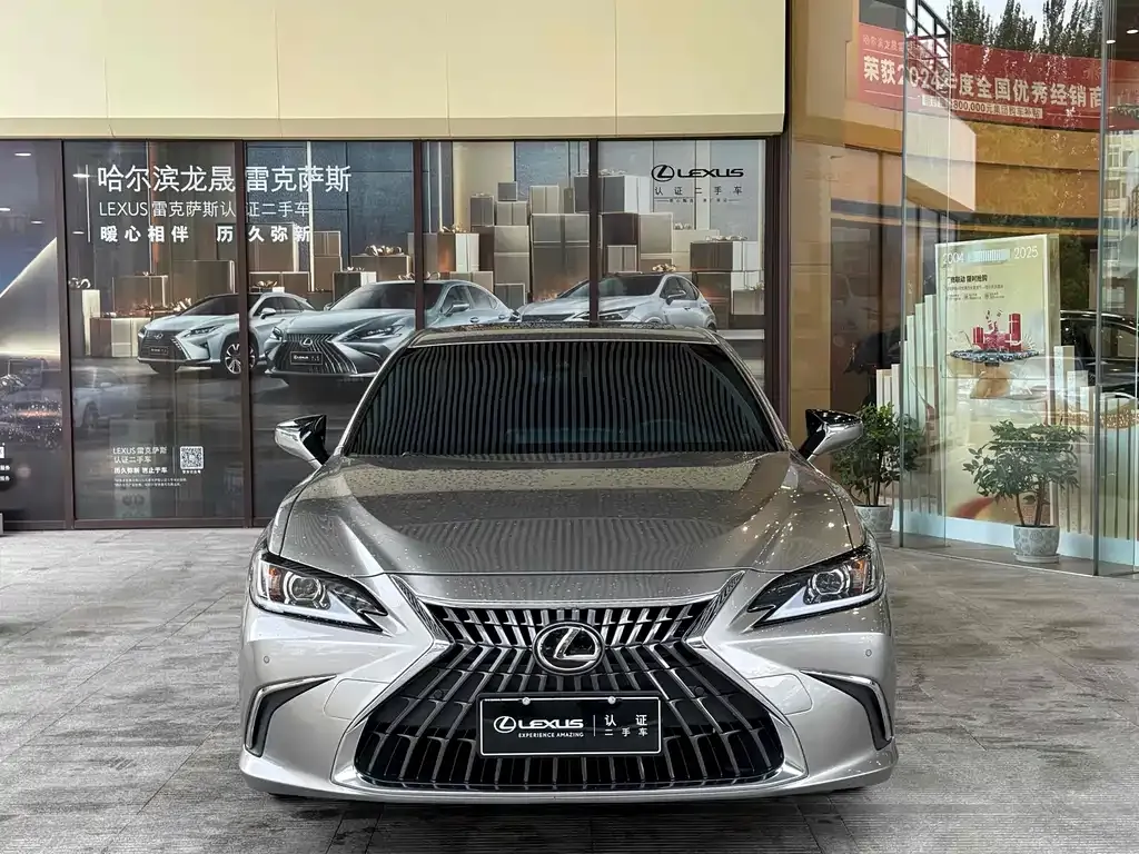 Lexus ES — фото 9