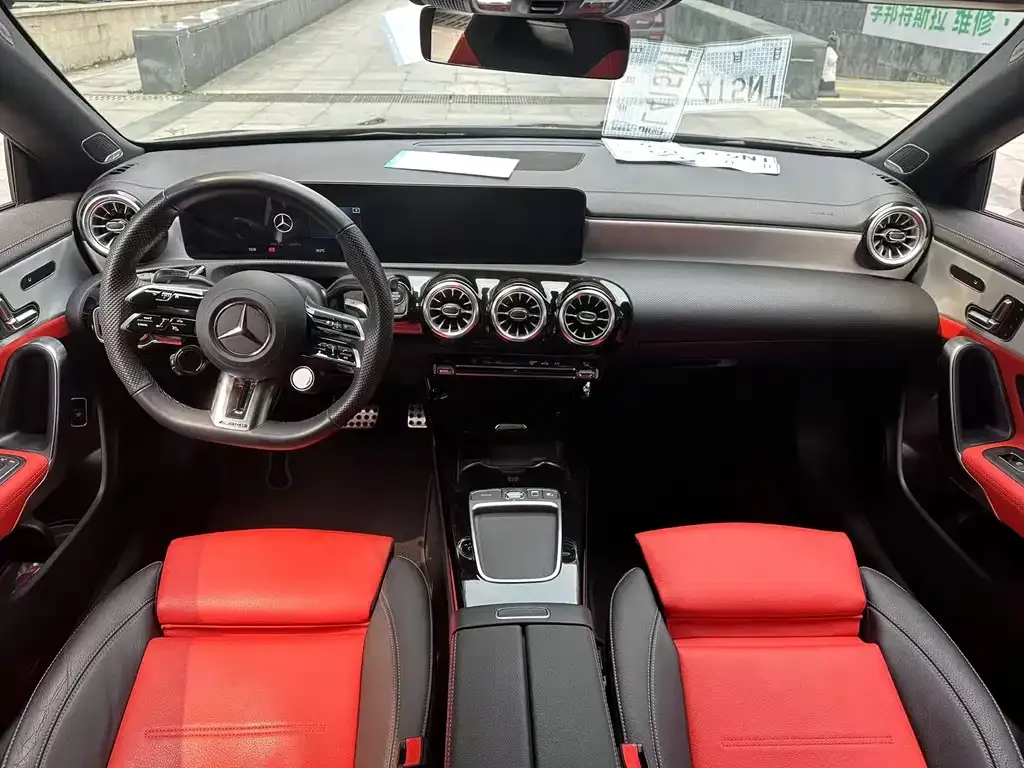 Mercedes-Benz CLA AMG — фото 6