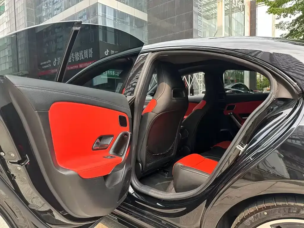 Mercedes-Benz CLA AMG — фото 3