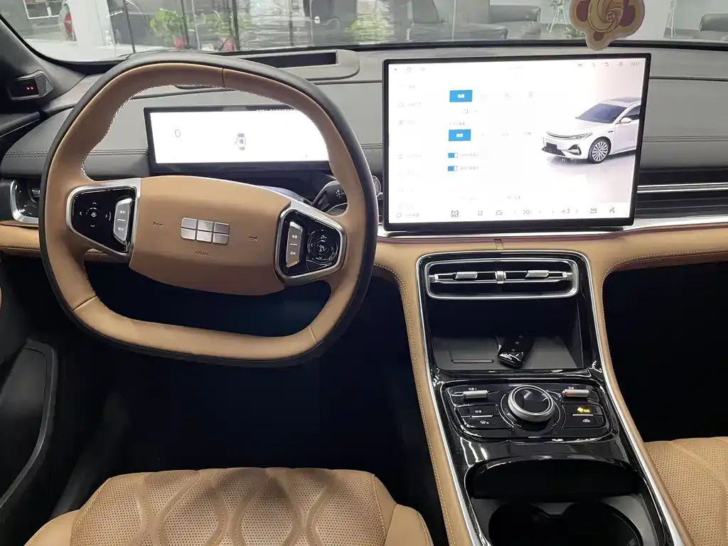 Geely Galaxy A7 — фото 10