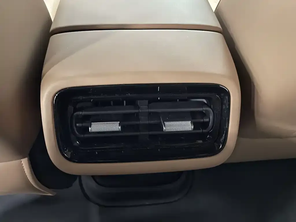 Geely Galaxy A7 — фото 2