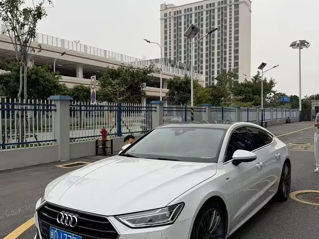 Audi A7 — фото 5
