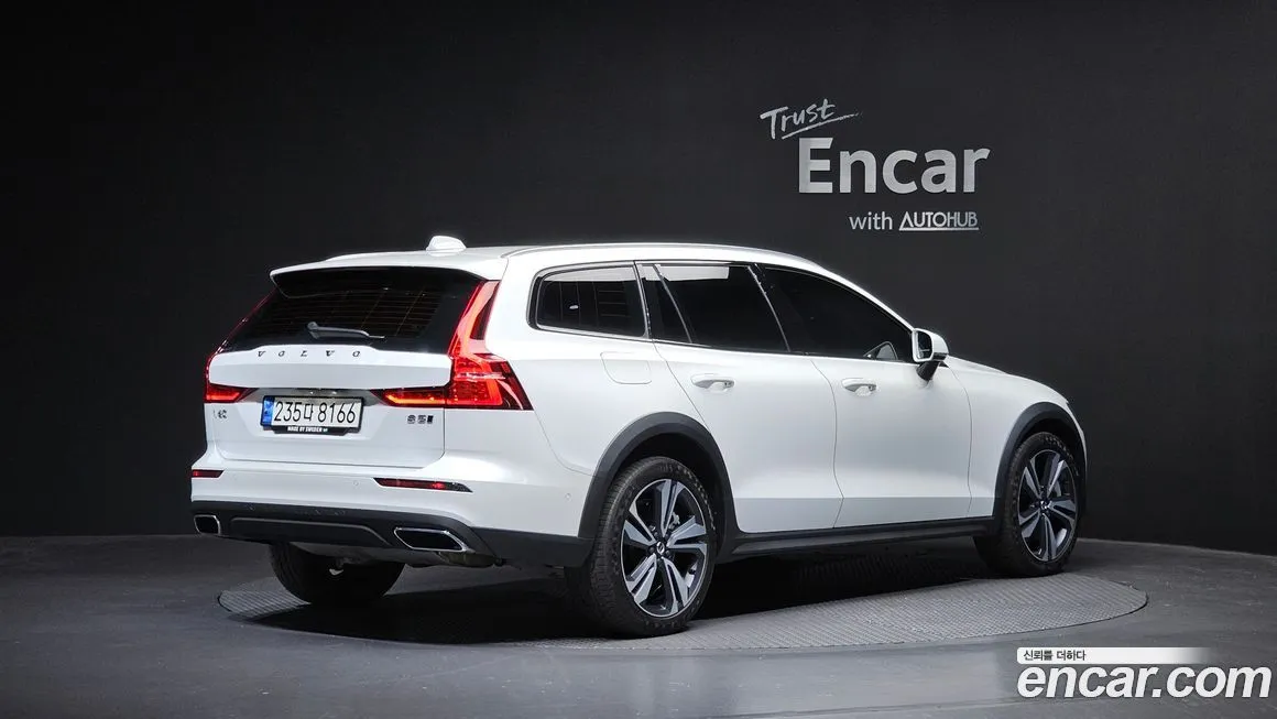 Volvo V60 — фото 2
