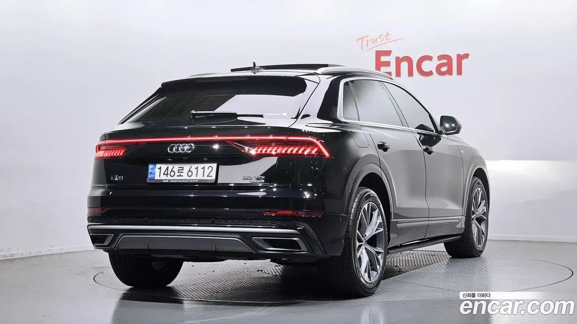 Audi Q8 — фото 8