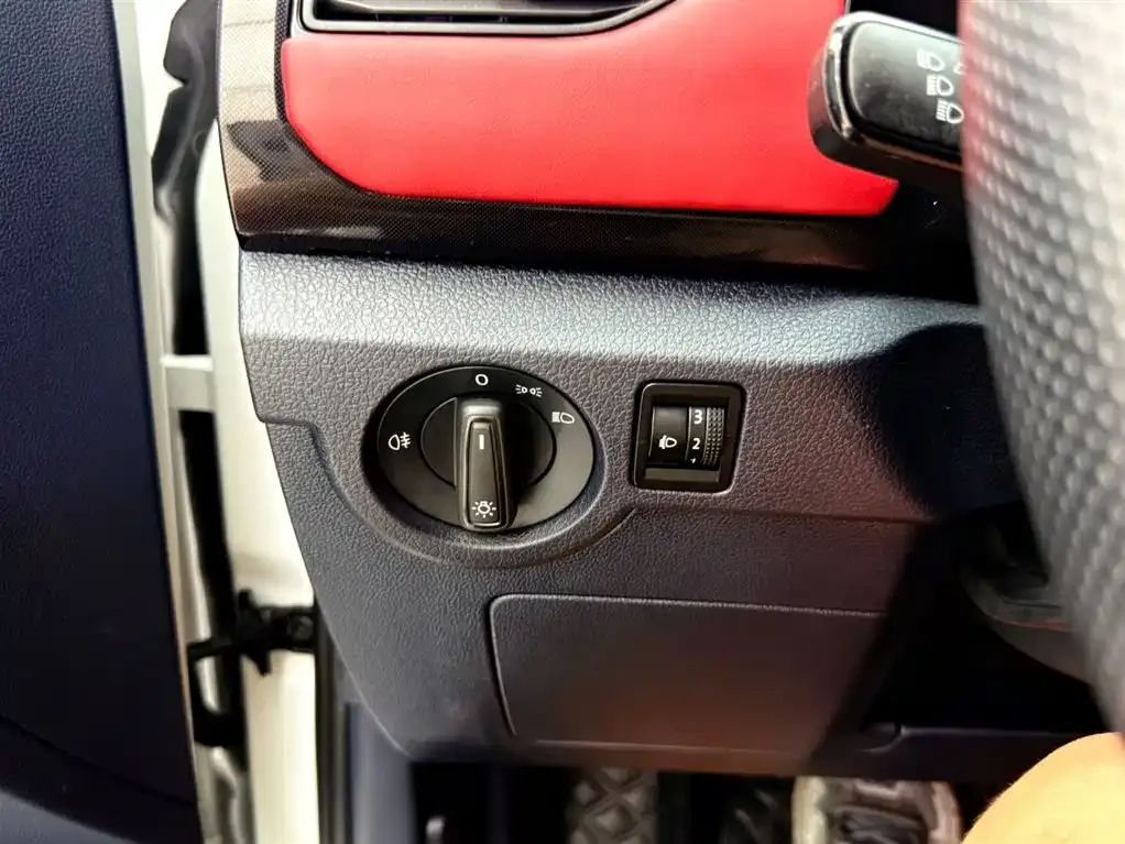 Volkswagen Tharu — фото 8