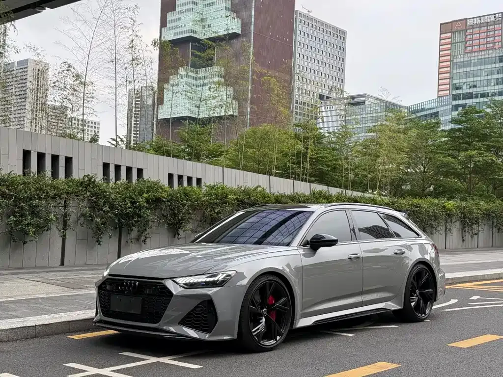 Audi RS 6 — фото 1