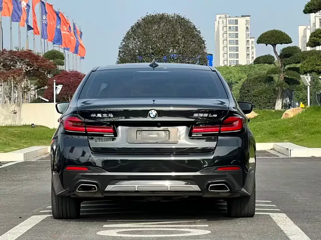 BMW 5 Series New Energy — фото 5