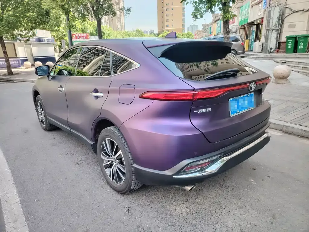 Toyota Harrier — фото 10