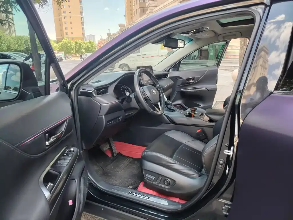 Toyota Harrier — фото 4