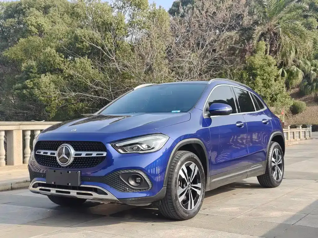 Mercedes-Benz GLA — фото 1