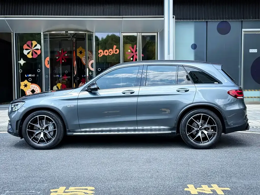 Mercedes-Benz GLC AMG — фото 10