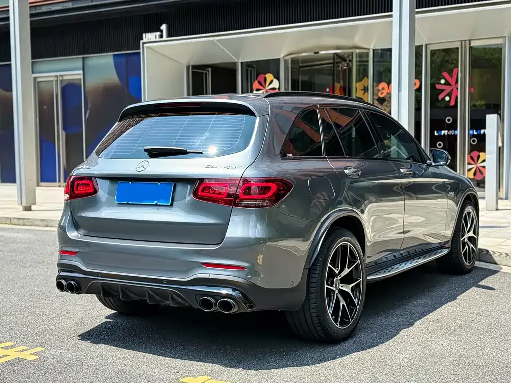 Mercedes-Benz GLC AMG — фото 6