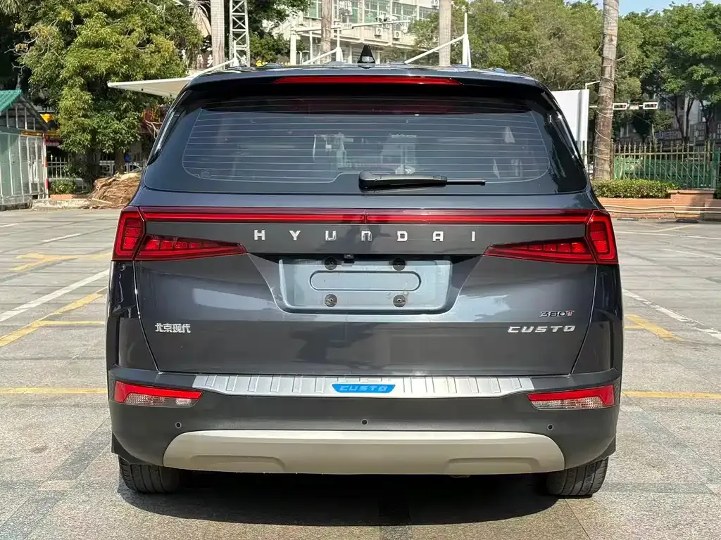Hyundai Custo — фото 8