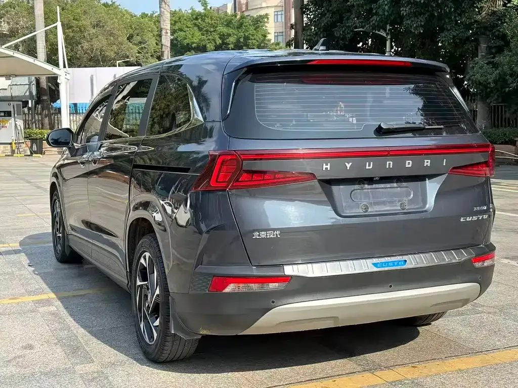 Hyundai Custo — фото 10