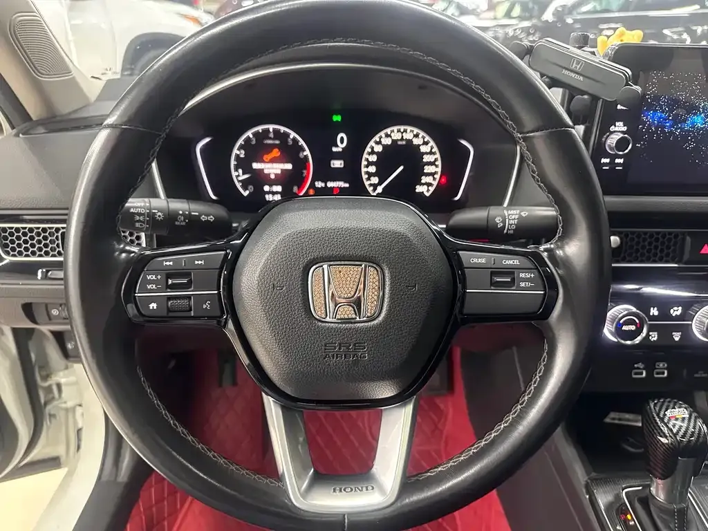Honda Civic — фото 10