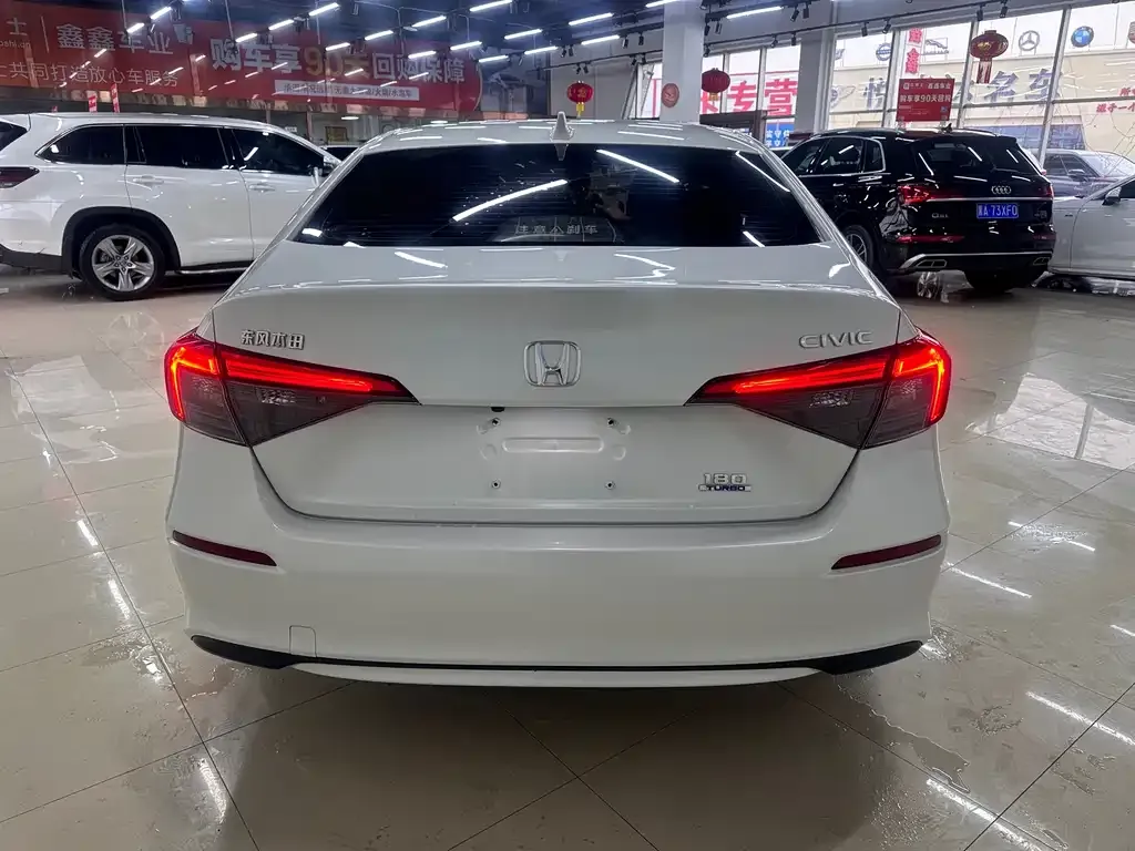 Honda Civic — фото 9