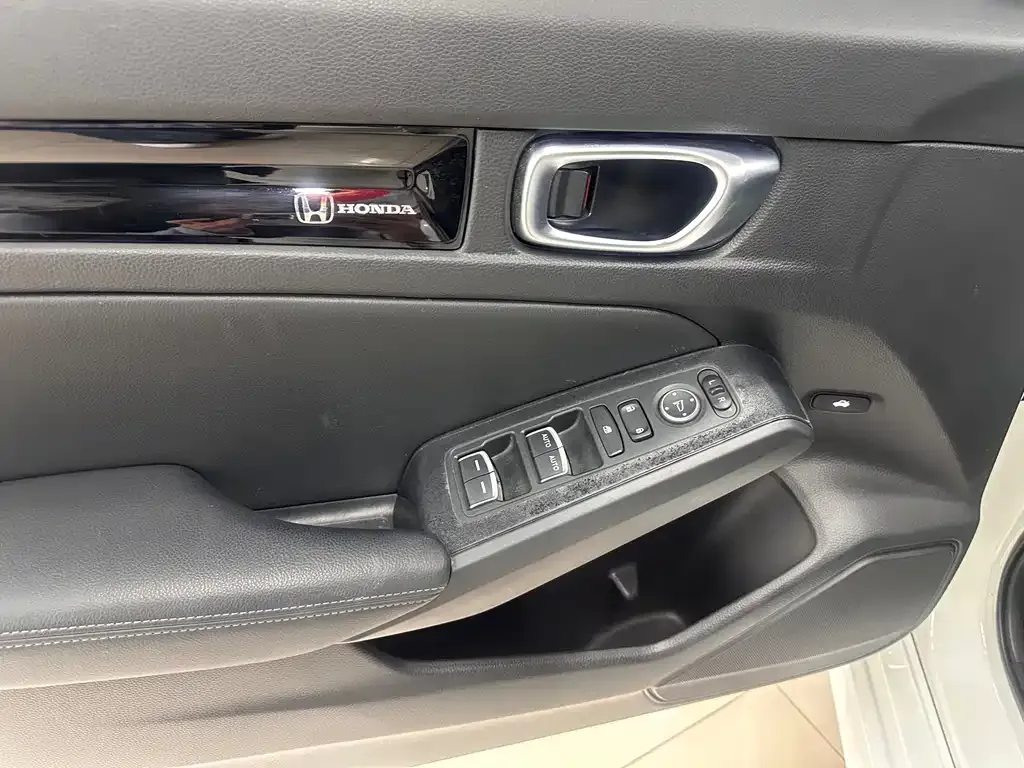 Honda Civic — фото 8