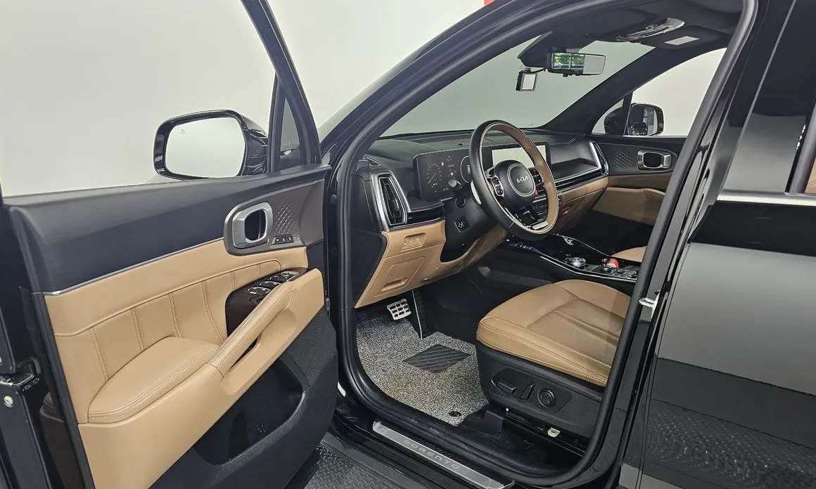 Kia Sorento — фото 6