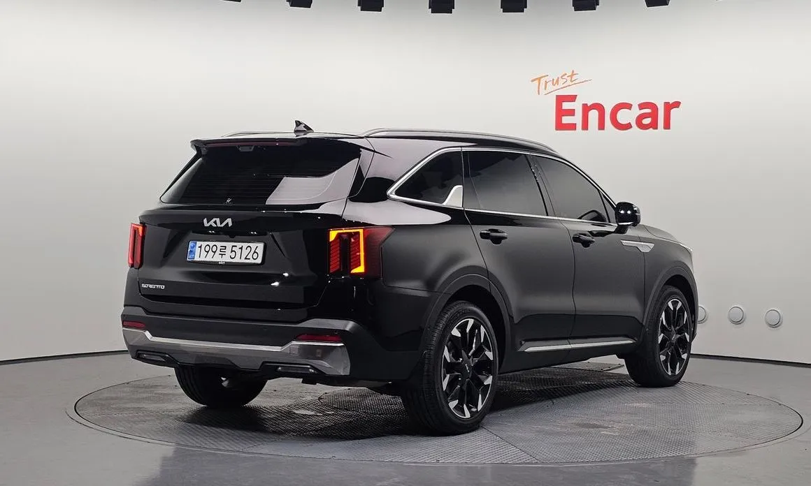 Kia Sorento — фото 3