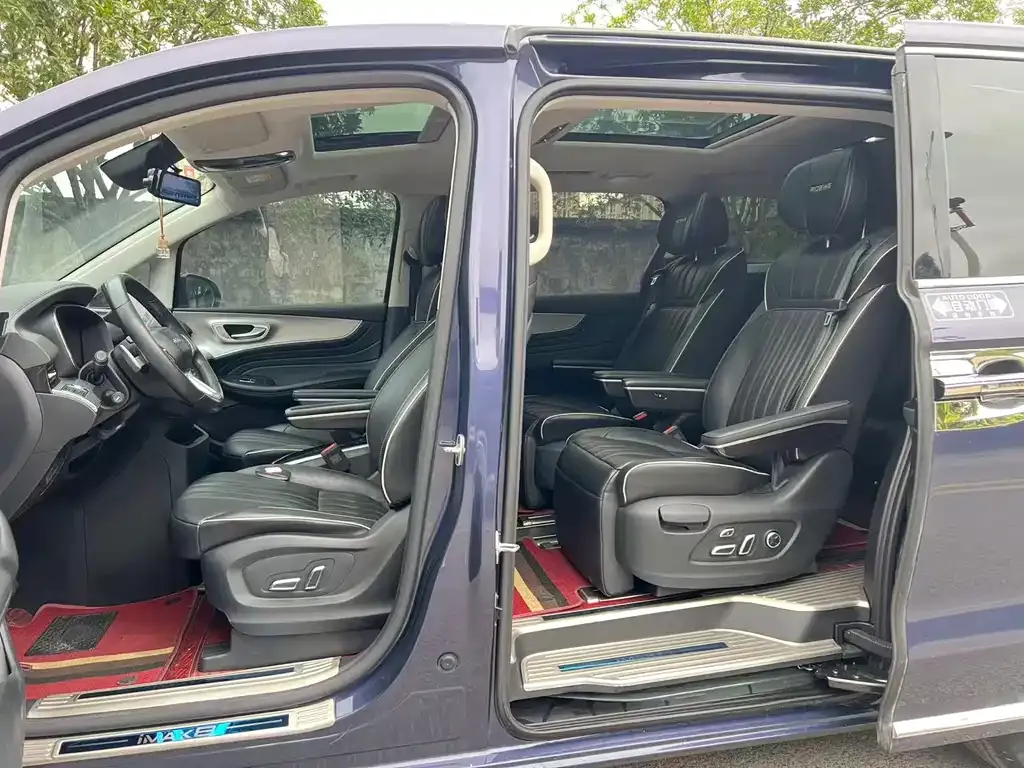 Roewe iMAX8 — фото 5