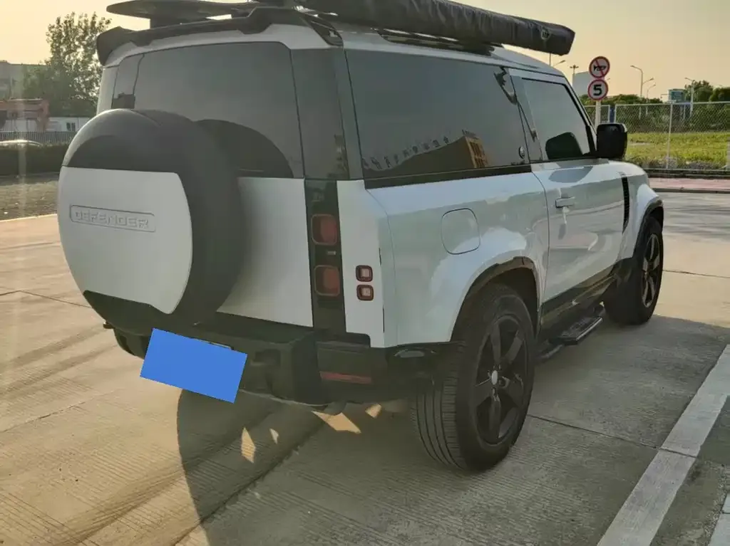 Land Rover Defender — фото 10
