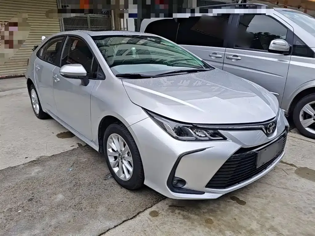 Toyota Corolla — фото 2