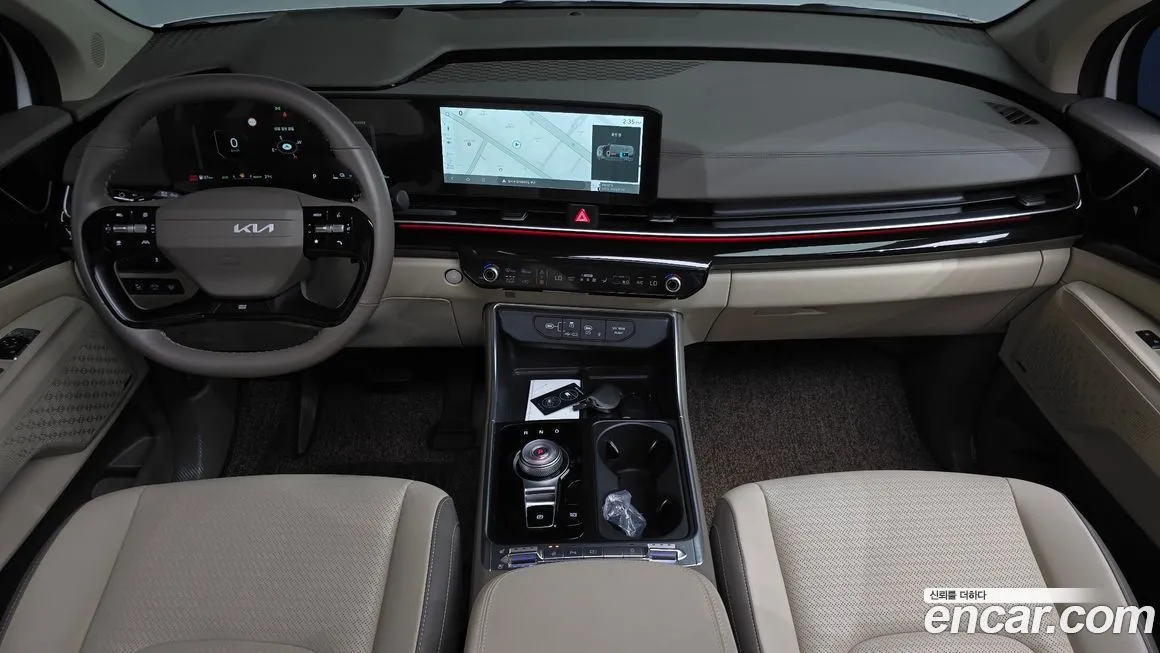 Kia Carnival — фото 10