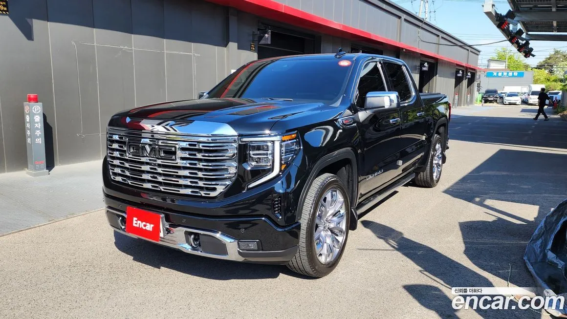 GMC Sierra — фото 1