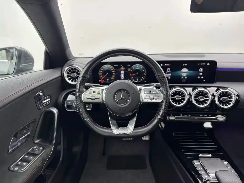 Mercedes-Benz CLA (Import) — фото 4