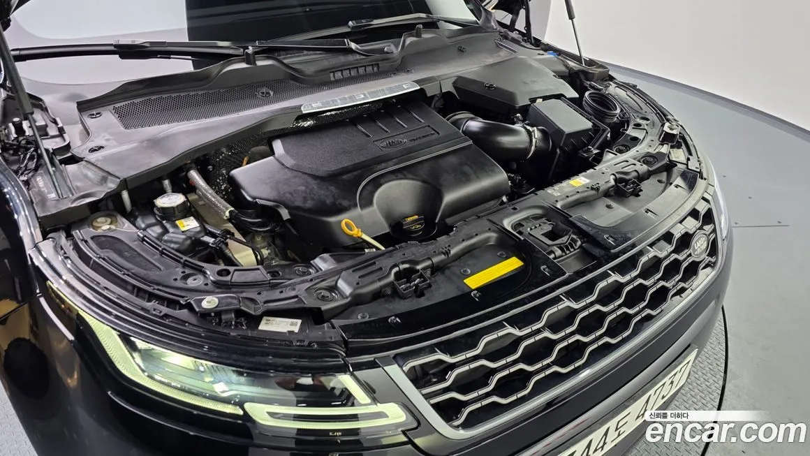 Land Rover Range Rover Evoque — фото 10