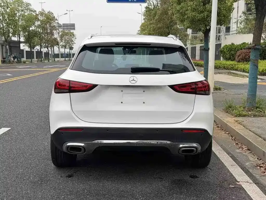 Mercedes-Benz GLA — фото 8