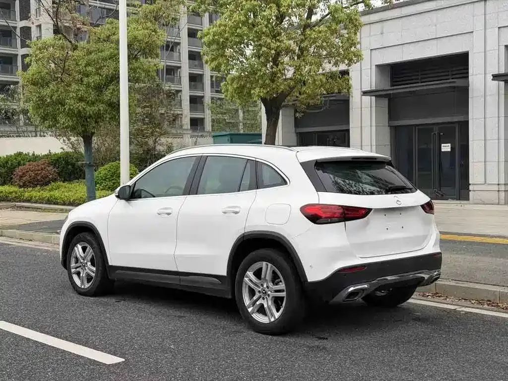 Mercedes-Benz GLA — фото 7