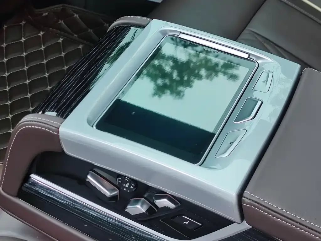 BMW 7 Series — фото 4