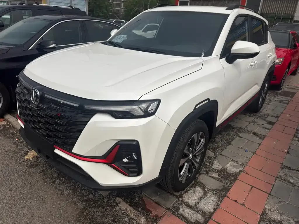 Changan CS35PLUS — фото 1