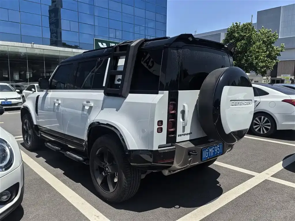 Land Rover Defender — фото 5